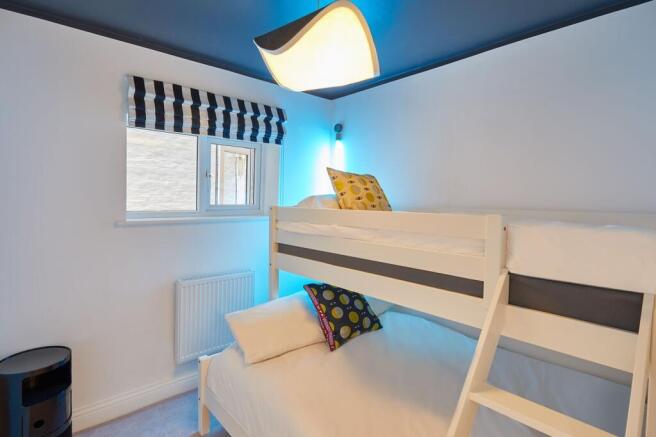 2 bed Apartment for sale Image 4