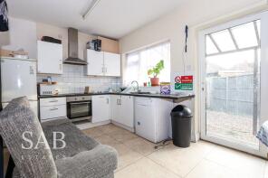 55, Hanover Circle, Hayes UB3 2TL