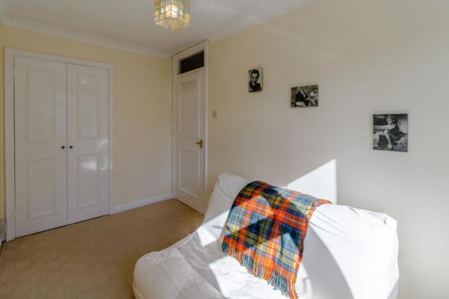 8355421-interior12.jpg