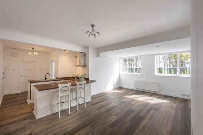 Open Plan Reception