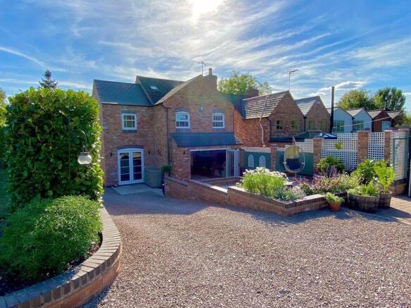 Driveway to house