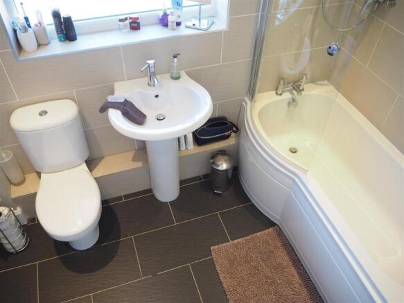 Modern Family Bathroom 201