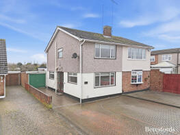 4, Reeds Way, Wickford SS12 0EA