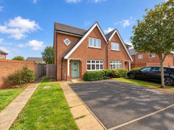 3-bed semi-detached on Thorpe Road, Earls Barton, Northamptonshire NN6, £325,000