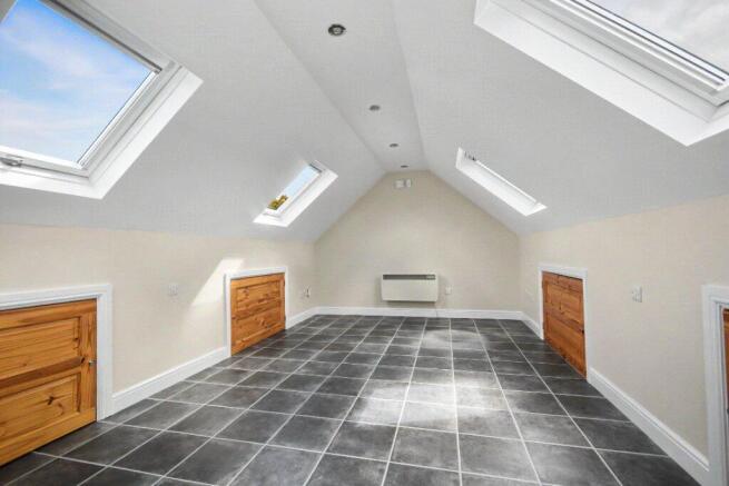 2 bed Bungalow for sale Image 8