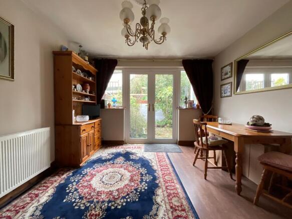 4 bed Semi-Detached Bungalow for sale Image 8
