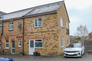 Flat B, 133, St Michaels Road, Aldershot GU12 4JW
