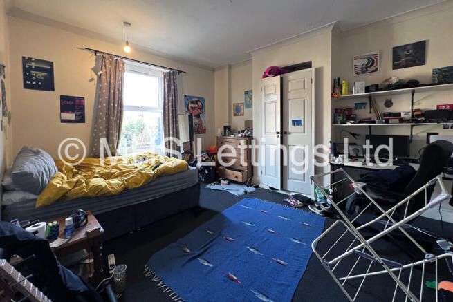 5 bed Terraced to rent Image 6