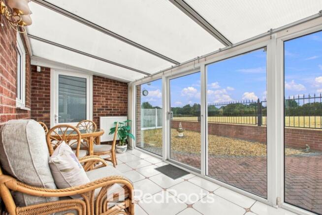 2 bed Bungalow for sale Image 7