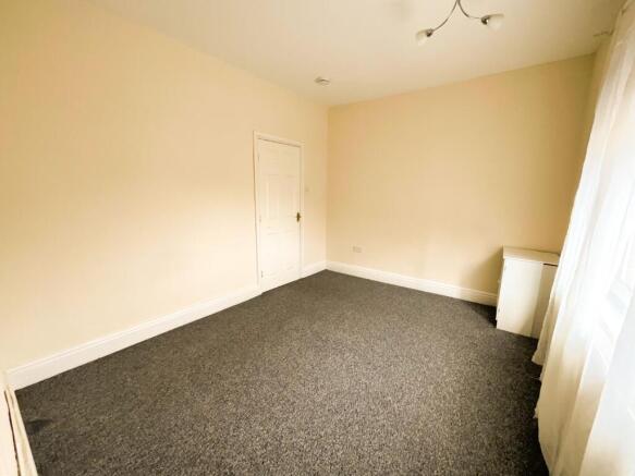 1 bed Flat to rent Image 7