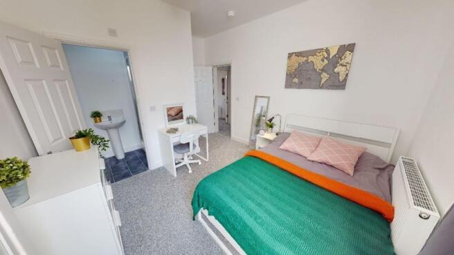 5 bed Terraced for sale Image 4
