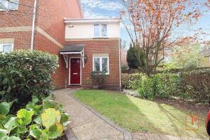 38, Finbars Walk, Ipswich IP4 1HY