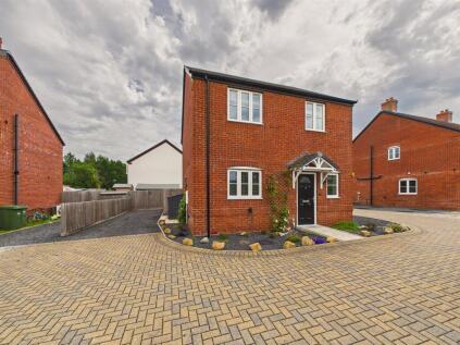 St. James Close, Welland, Malvern