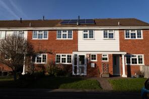 12, Hawkes Close, Hartley Wintney, Hook RG27 8SD