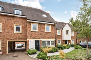 11, Ash Tree Close, Orpington BR6 7FH