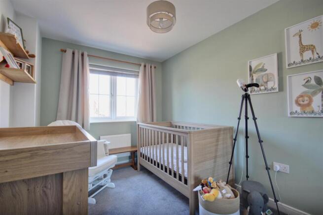 3 bed Semi-Detached for sale Image 10