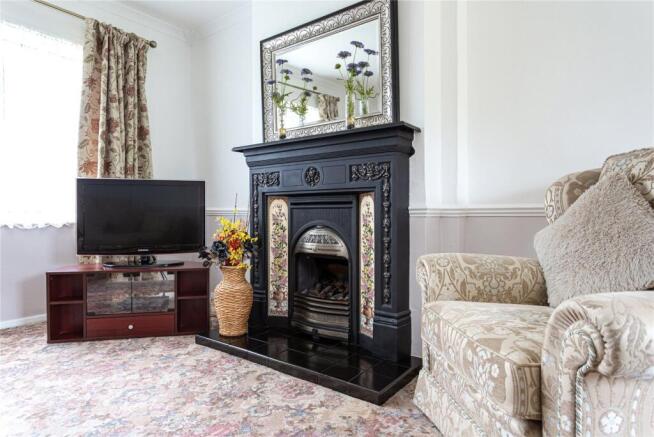 3 bed Semi-Detached for sale Image 6