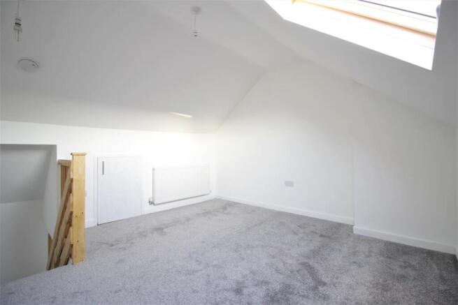 3 bed Terraced to rent Image 7