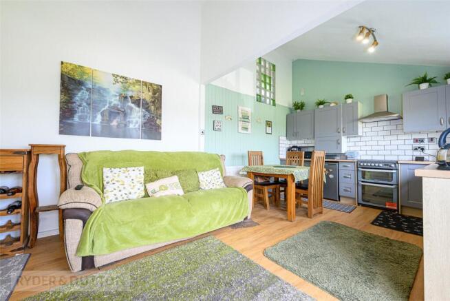 3 bed Detached for sale Image 6