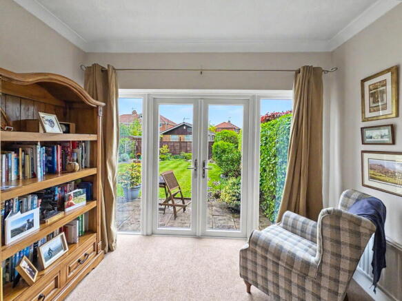 4 bed Semi-Detached for sale Image 6