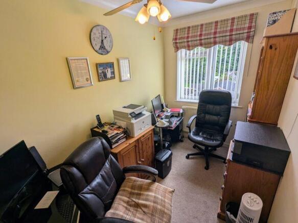 Photo 12