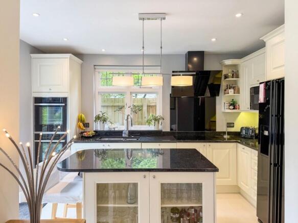 Open Plan Kitchen / Living Area