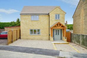 2, Coombes Close, Chipping Norton OX7 6BU