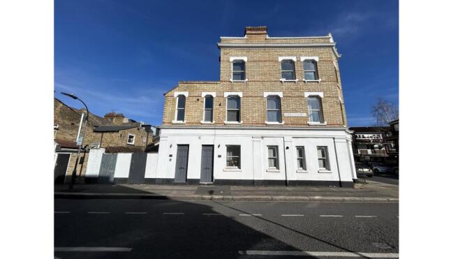 75 Greyhound Road, Fulham, London, W6 photo 4