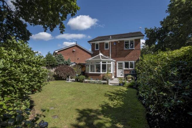 8 Bosley Close-025.JPG