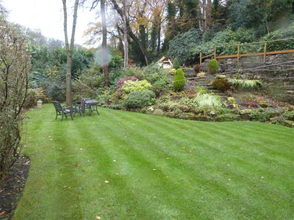 Side garden picture two