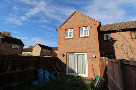 Cramond Court, Bedfont