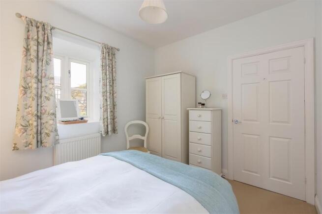 2 bed Cottage for sale Image 9