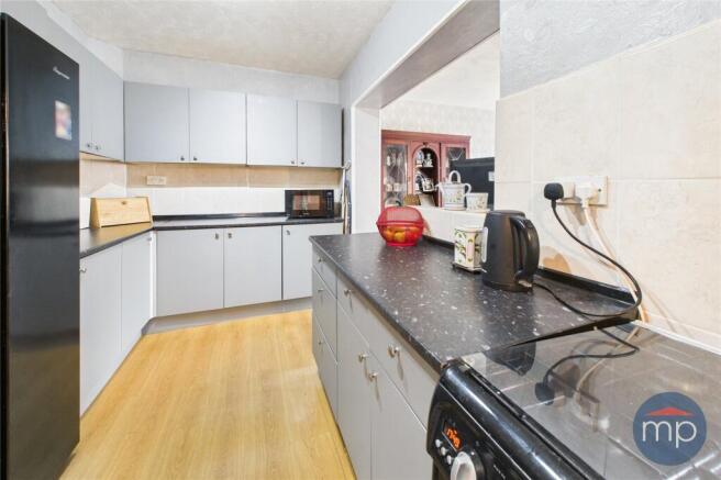 4 bed Semi-Detached for sale Image 5