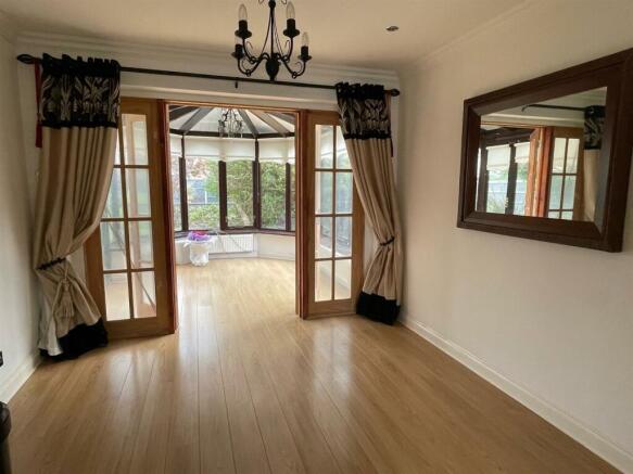 Dining Room.jpg