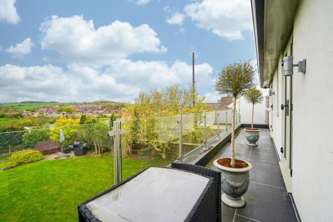 3 bed Detached for sale Image 6