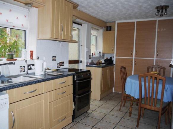 Kitchen dining room