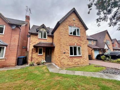 Ilmer Close, Strawberry Fields