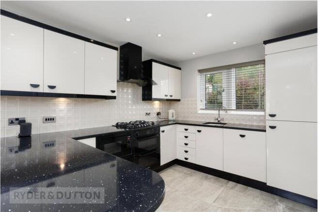 3 bed Link Detached House for sale Image 7