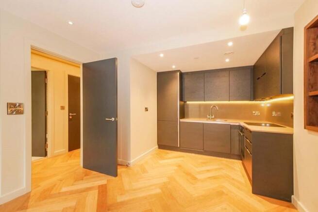 1 bed Apartment to rent Image 8