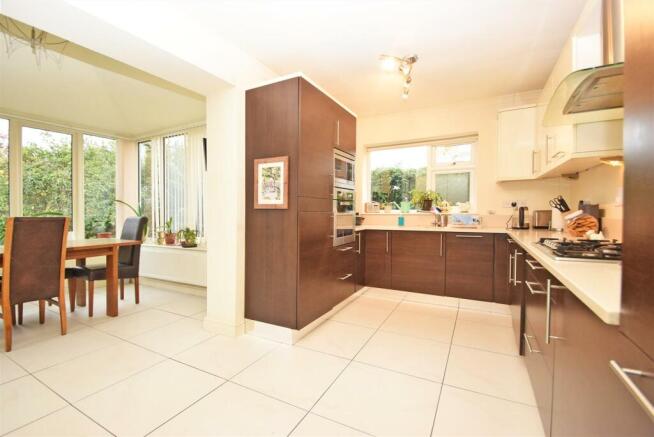 Kitchen Conservatory.jpg
