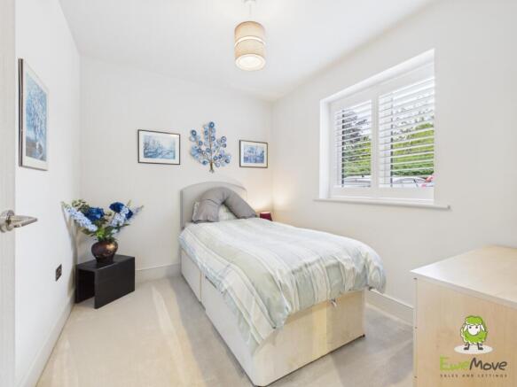 EweMove Estate Agents Basingstoke - Worting Road