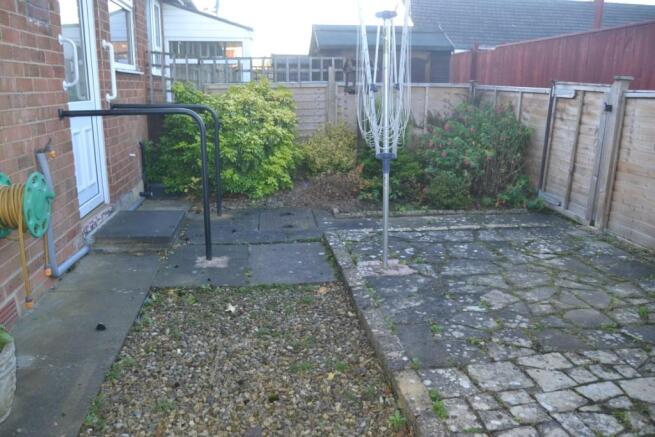 1 bed Bungalow to rent Image 11