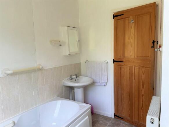 Photo 7
