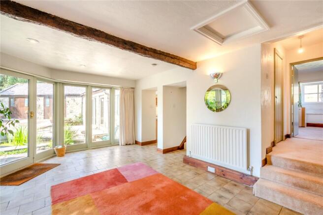 4 bed Link Detached House for sale Image 5