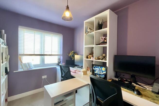 2 bed Flat for sale Image 9