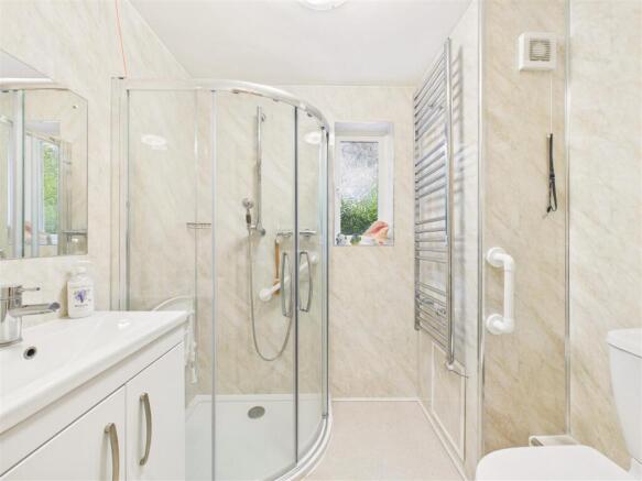 1 bed Apartment for sale Image 6