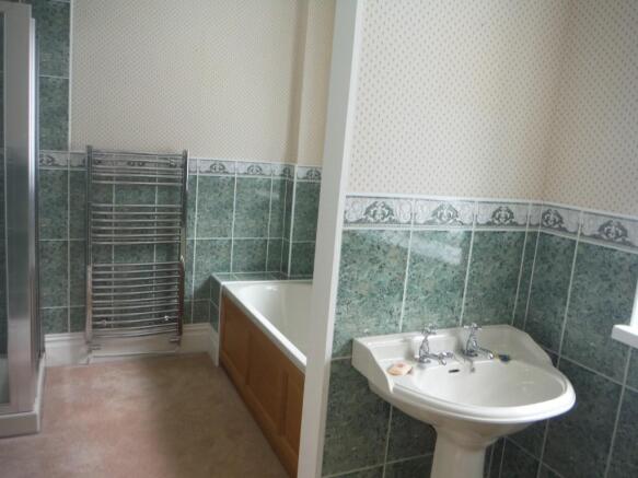 Bathroom aspect 2