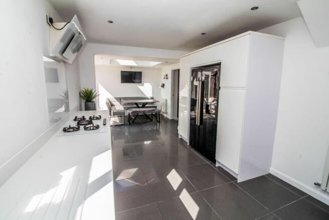 Kitchen pic 1