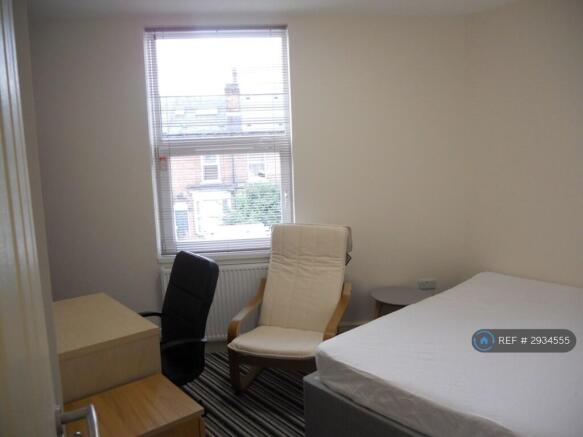4 bed End of Terrace to rent Image 11