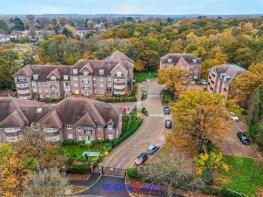 50, Kestrel Close, Shenfield CM15 8FL